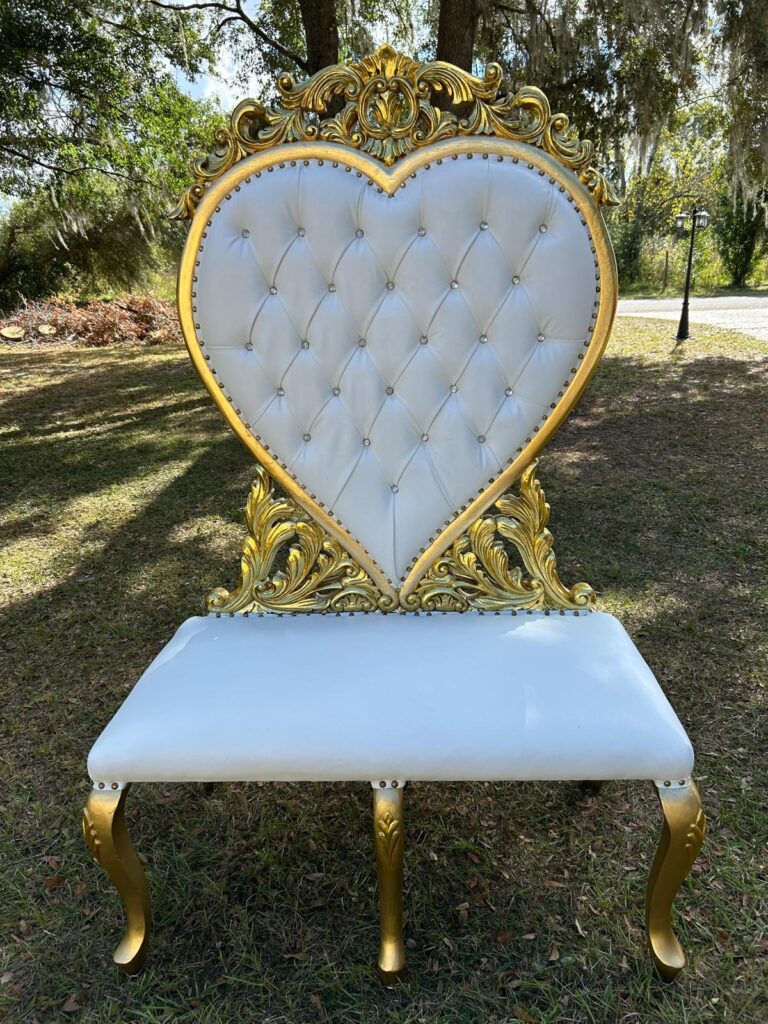 Heart Shaped White Gold Thorne